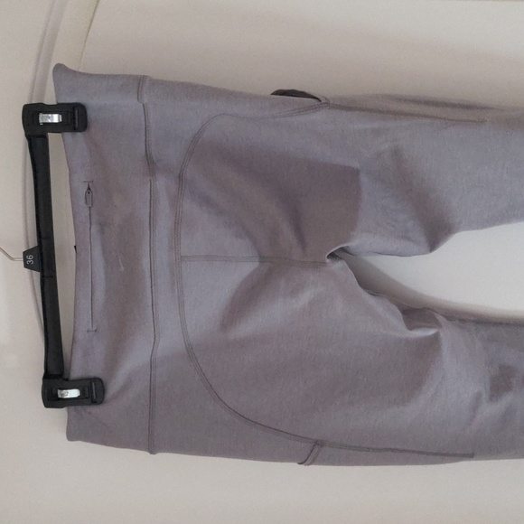 Gray Nike Capri Leggings - Picture 6 of 11